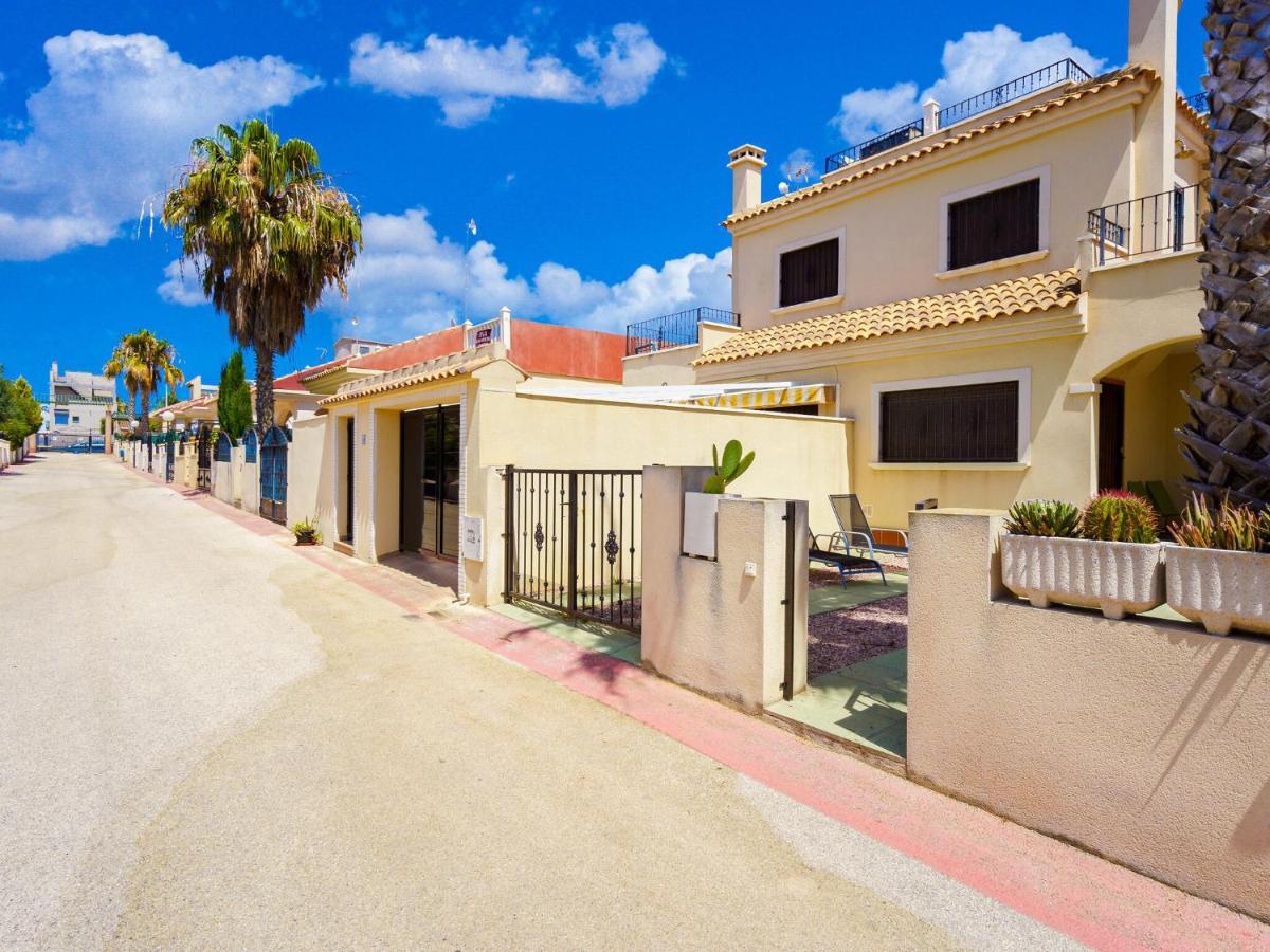 Belvilla By Oyo Casa Noain Torrevieja Oda fotoğraf
